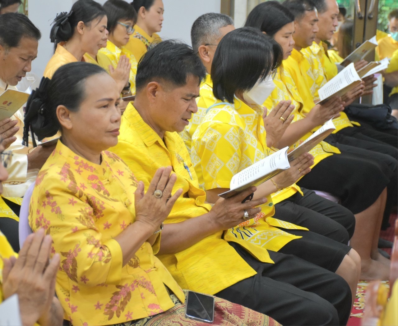 …พช.นครนายก ร่วมพิธีเจริญพระพุทธมนต์เฉลิมพระเกียรติถวายเป็นพระพรชัยมงคลแด่พระบาทสมเด็จพระเจ้าอยู่หัว เนื่องในโอกาสวันเฉลิมพระชนมพรรษา 6 รอบ 28 กรกฎาคม 2567