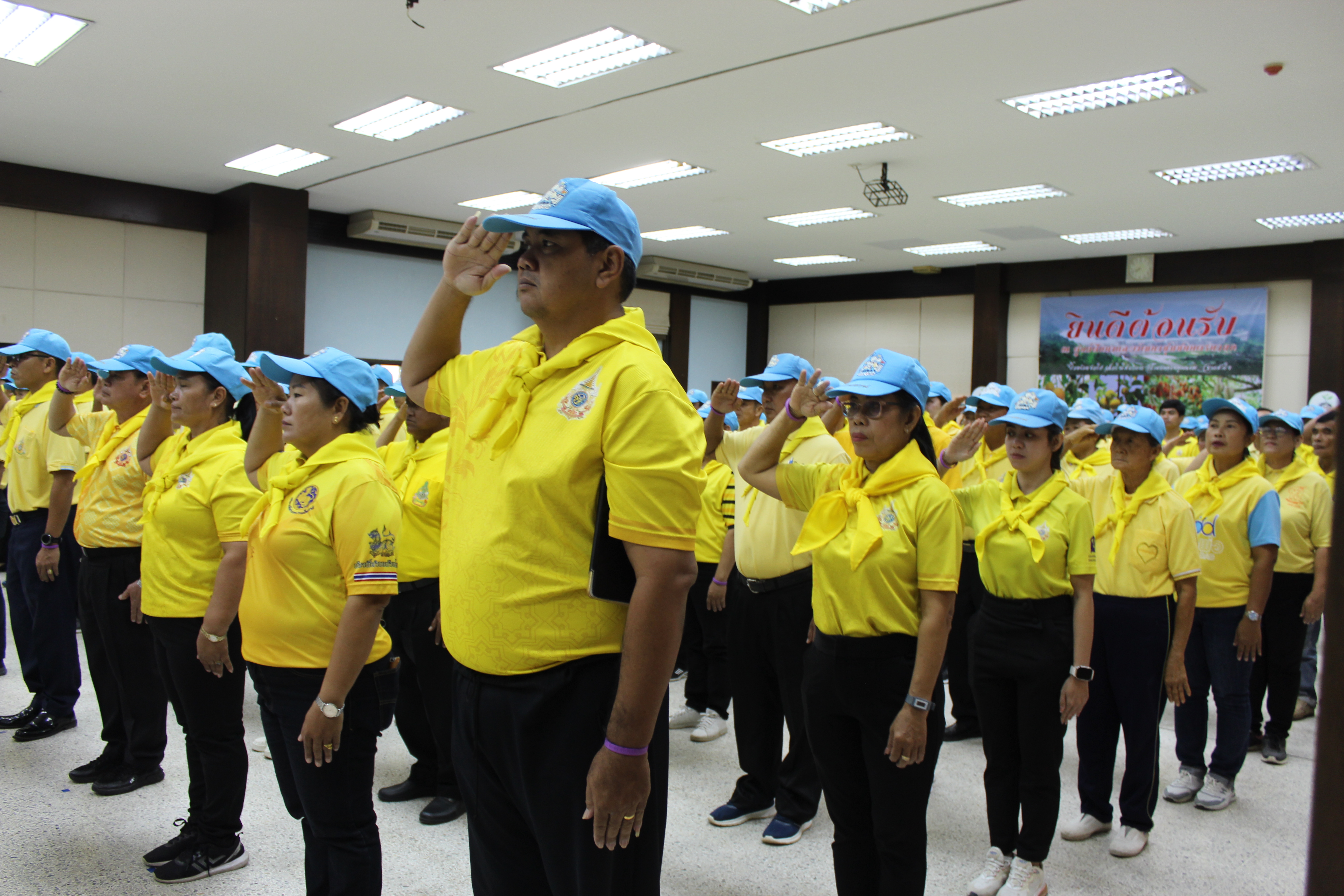 …พช.นครนายก เข้าร่วมโครงการจิตอาสาพระราชทาน “พช.ทำความดีด้วยหัวใจ เทิดทูนสถาบันหลักของชาติ”