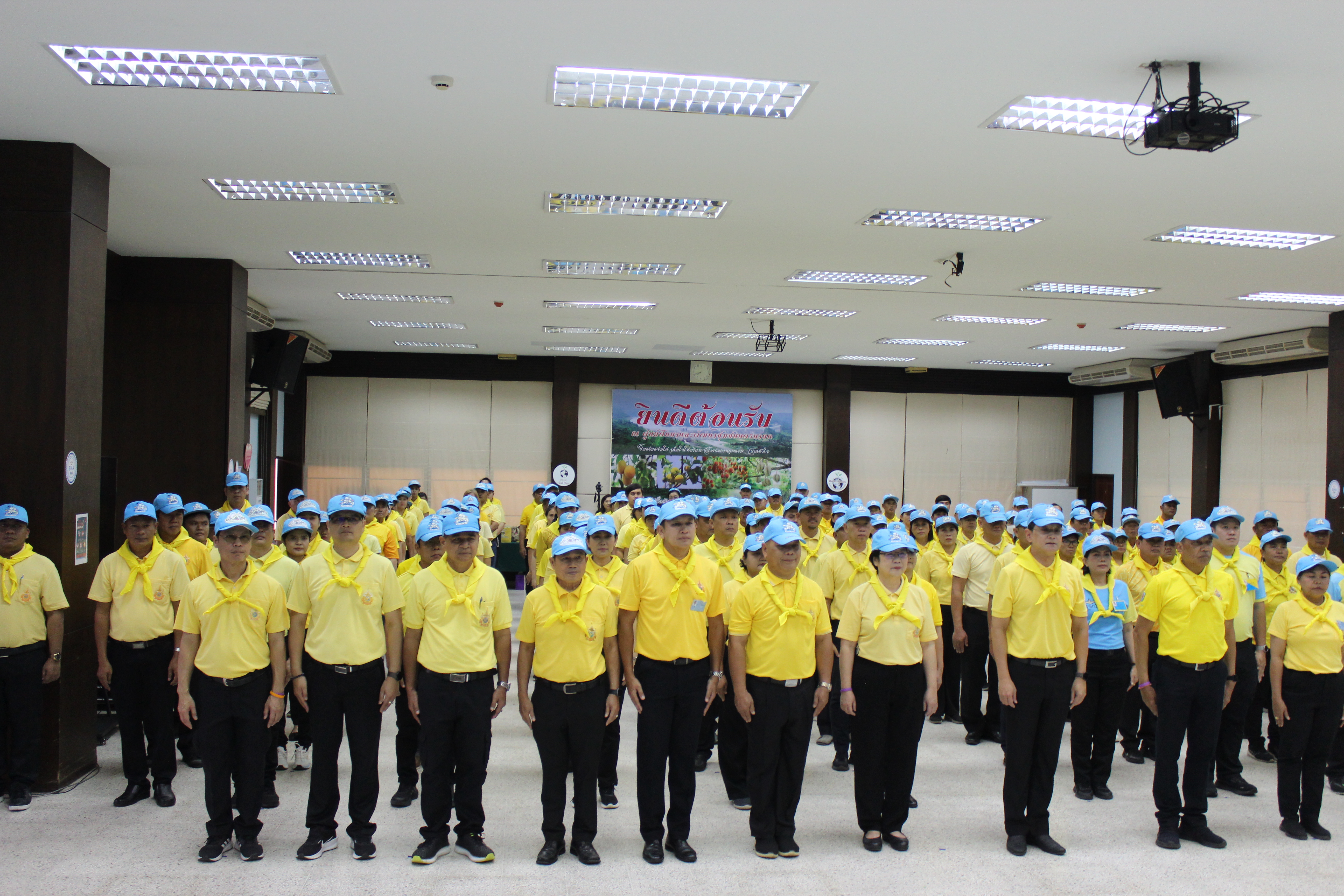 …พช.นครนายก เข้าร่วมโครงการจิตอาสาพระราชทาน “พช.ทำความดีด้วยหัวใจ เทิดทูนสถาบันหลักของชาติ”