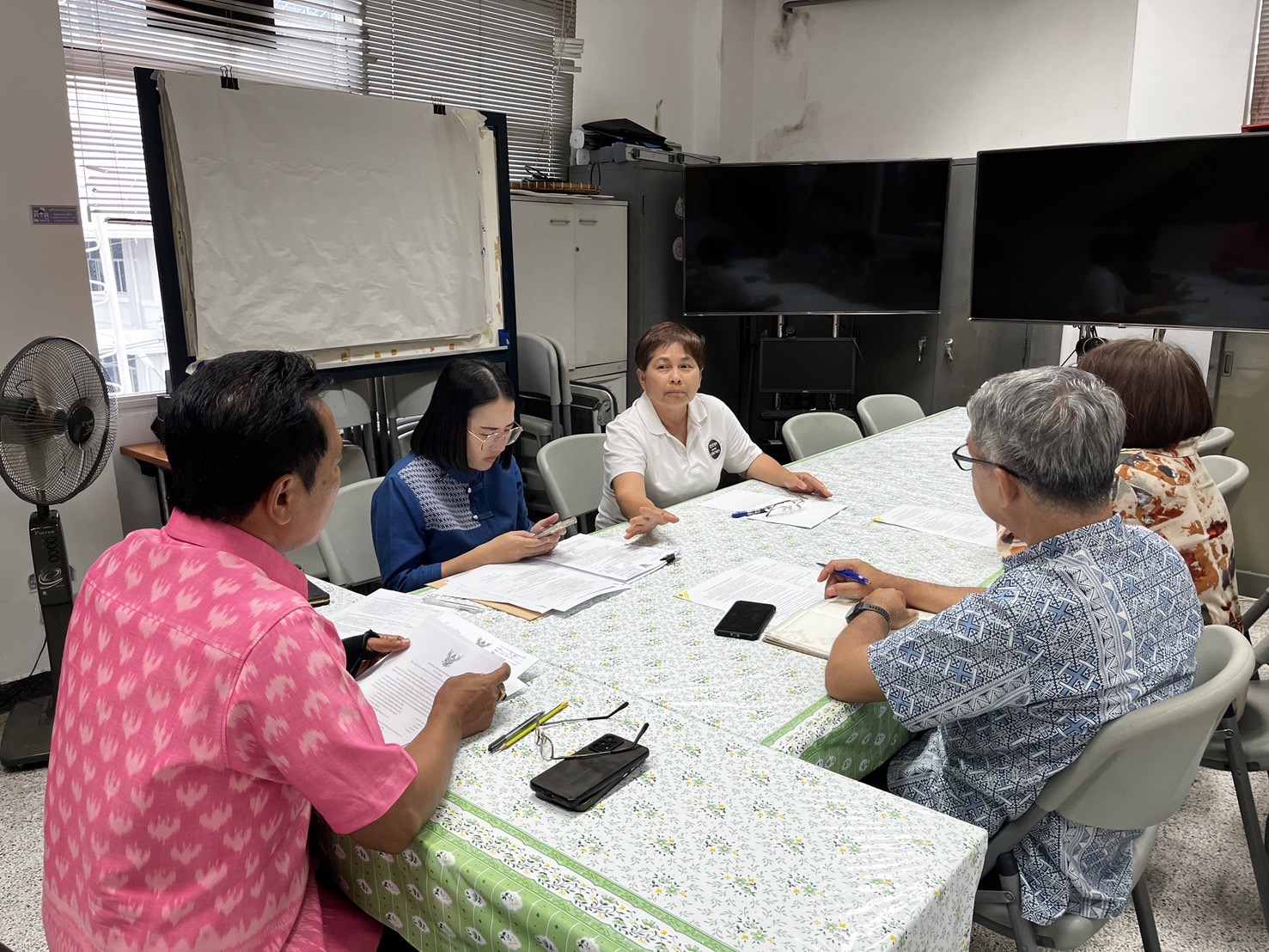 พช.นครนายก ดำเนินการประเมินผลการดำเนินงานโอทอปเทรดเดอร์ระดับจังหวัด จังหวัดนครนายก