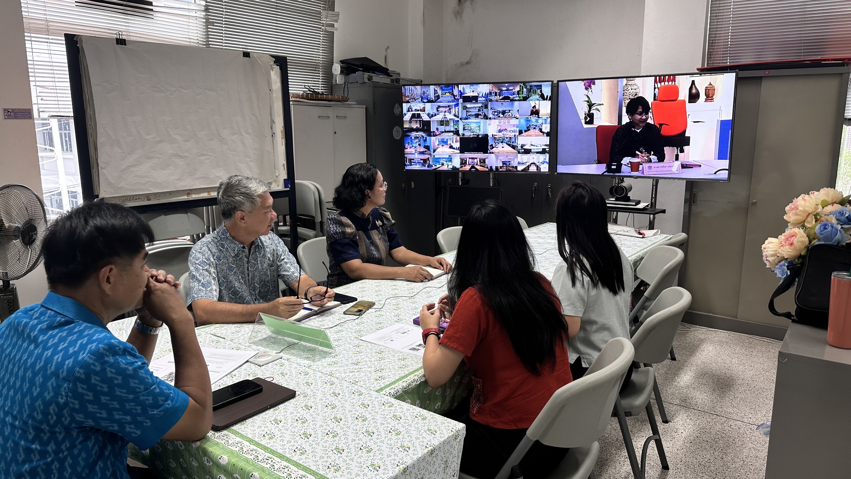 พช.นครนายก เข้าร่วมโครงการบำรุงรักษาระบบประชุมทางไกลผ่านอินเทอร์เน็ตพร้อมอุปกรณ์ศูนย์ข้อมูลกลางเพื่อการตัดสินใจ