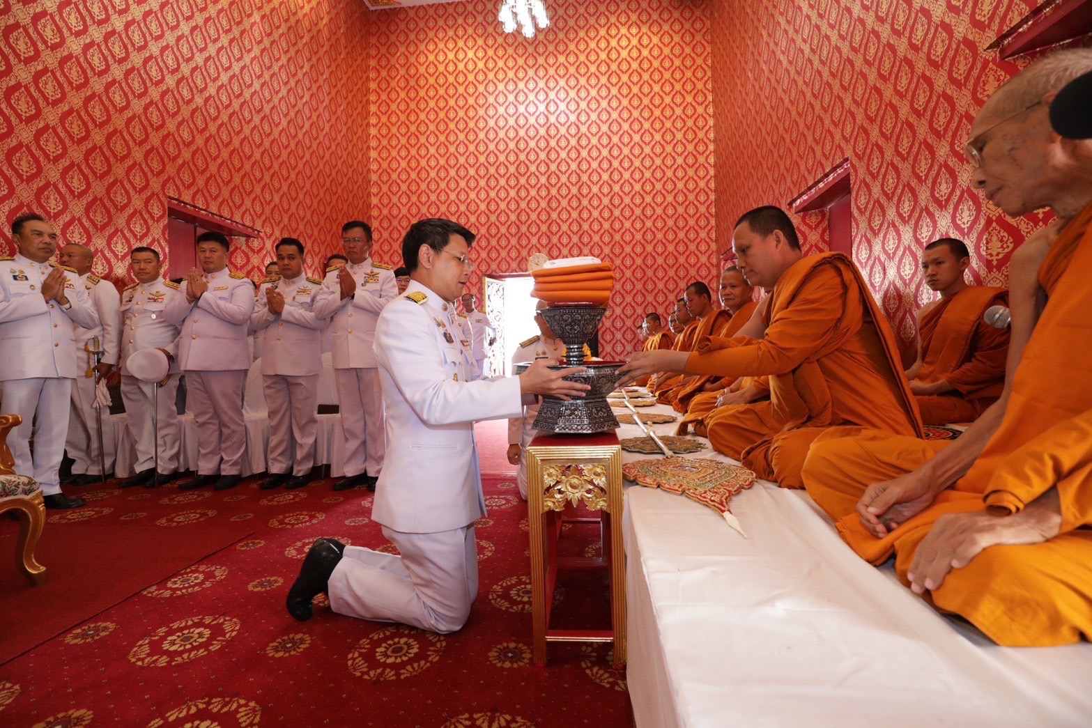 พช.นครนายก ร่วมพิธีถวายผ้าพระกฐินพระราชทานโดยกรมการพัฒนาชุมชน