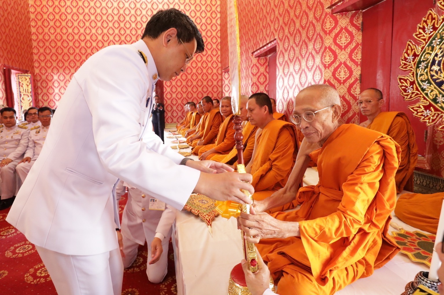 พช.นครนายก ร่วมพิธีถวายผ้าพระกฐินพระราชทานโดยกรมการพัฒนาชุมชน