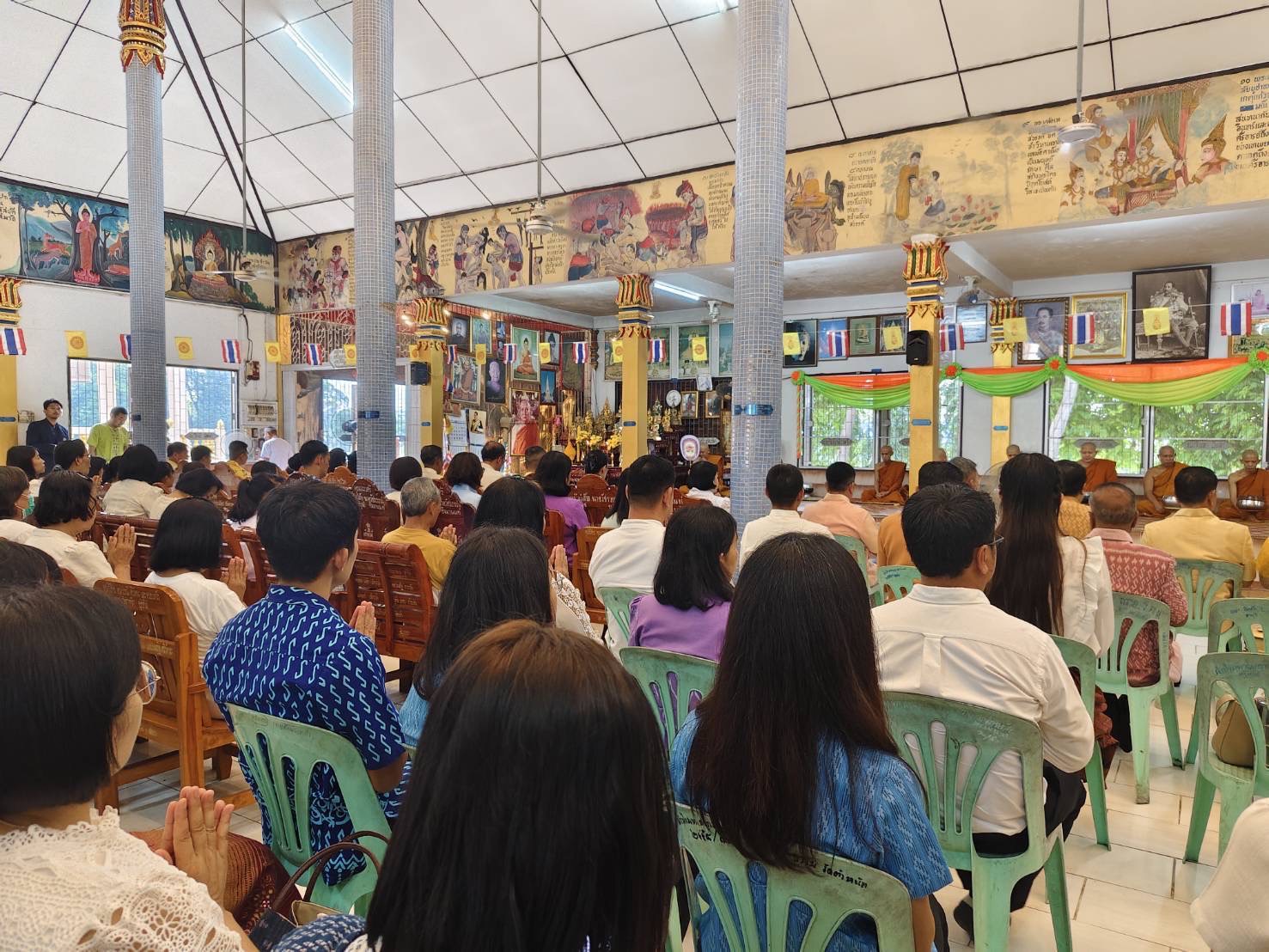 …พช.นครนายก ร่วมกิจกรรมผู้ว่าพาแต่งกายผ้าไทย หิ้วปิ่นโตเข้าวัด ศรัทธาอิ่มบุญ เกื้อหนุนพระพุทธศาสนา รักษาสิ่งแวดล้อม จังหวัดนครนายก