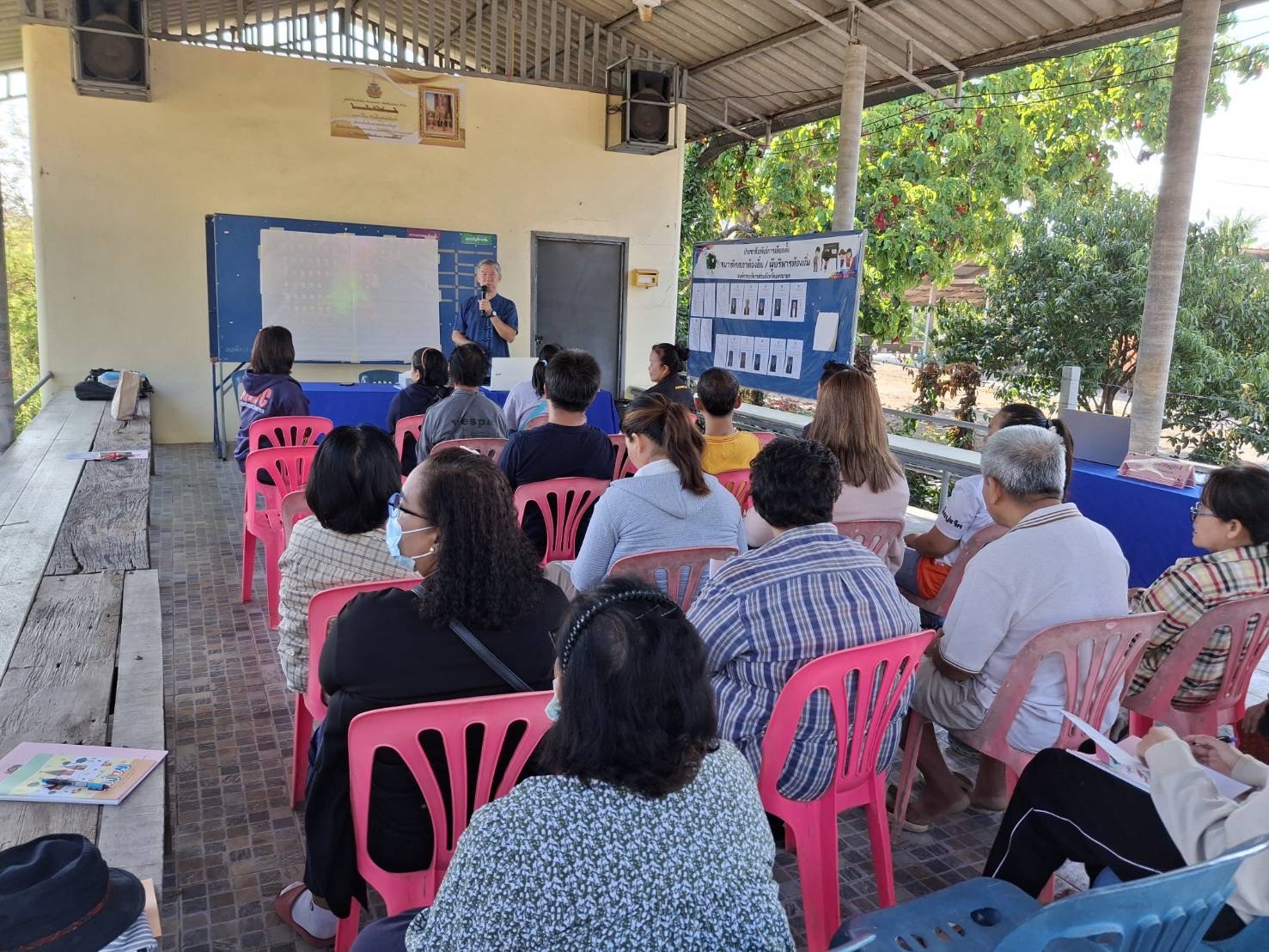 พช.นครนายก ร่วมเป็นวิทยากรโครงการเตรียมความพร้อมหมู่บ้านแพร่ระบาดยาเสพติดพัฒนาสู่หมู่บ้านต้นกล้ากองทุนแม่ของแผ่นดิน