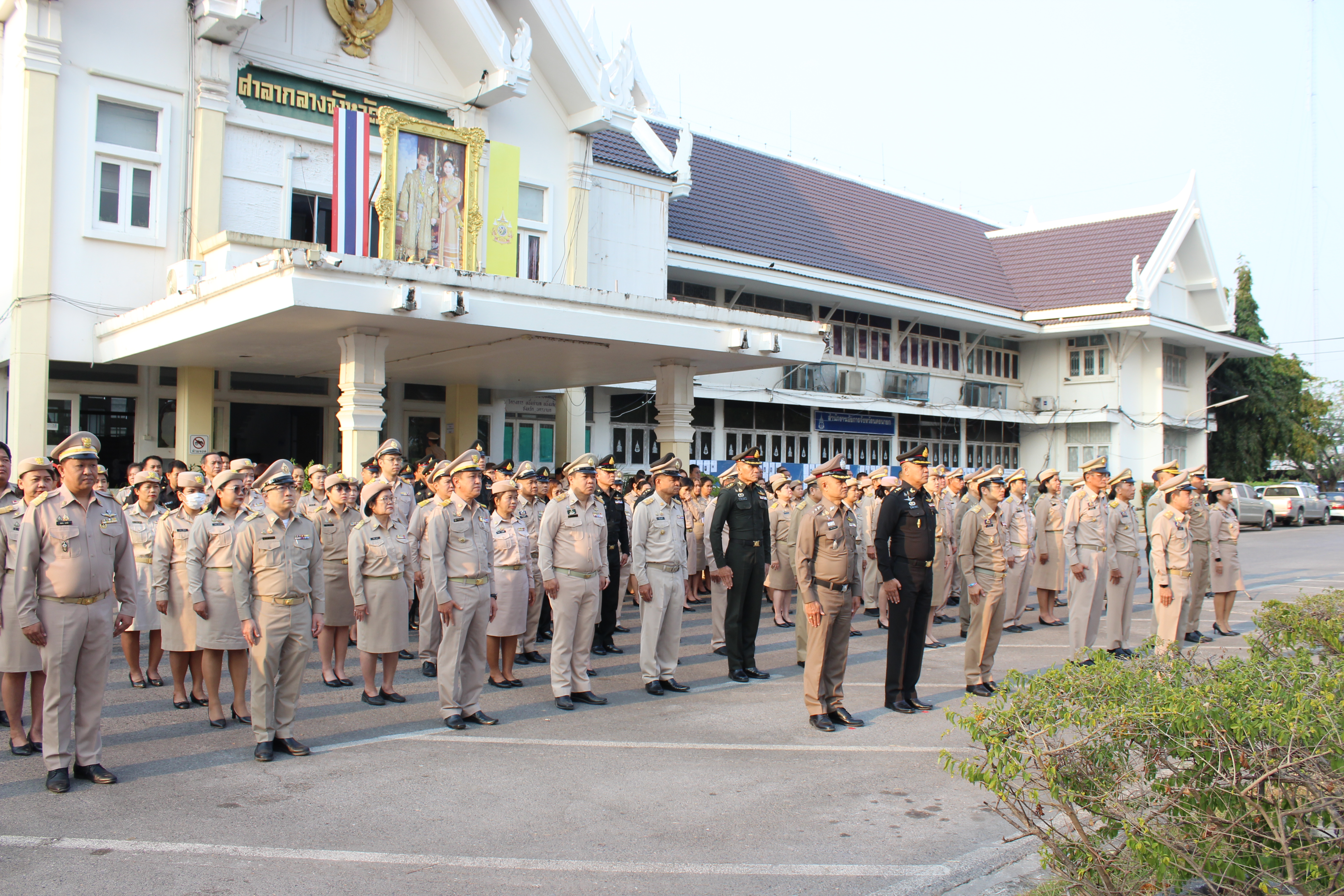 …พช.นครนายก ร่วมกิจกรรมเคารพธงชาติ และร้องเพลงชาติ ประจำเดือนมกราคม 2568