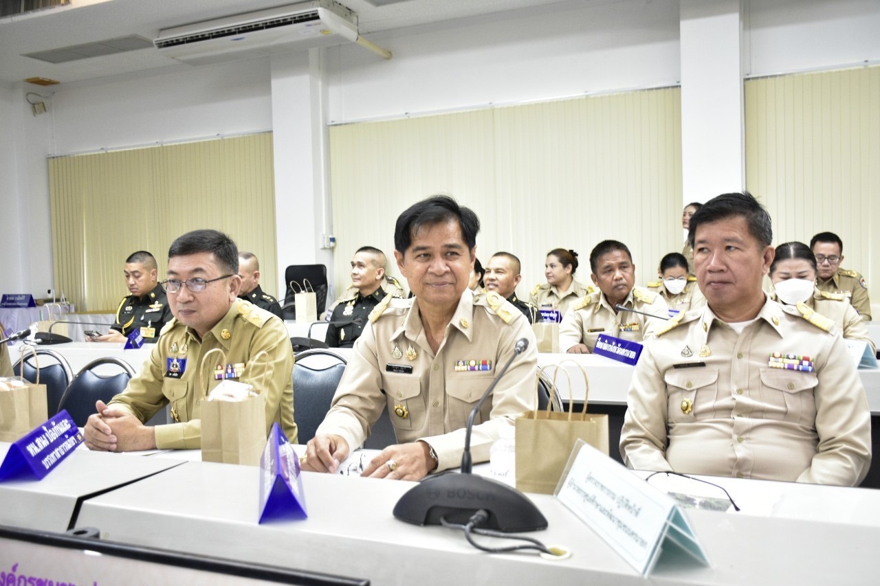 …พช.นครนายก ร่วมประชุมคณะกรมจังหวัด และหัวหน้าส่วนราชการ