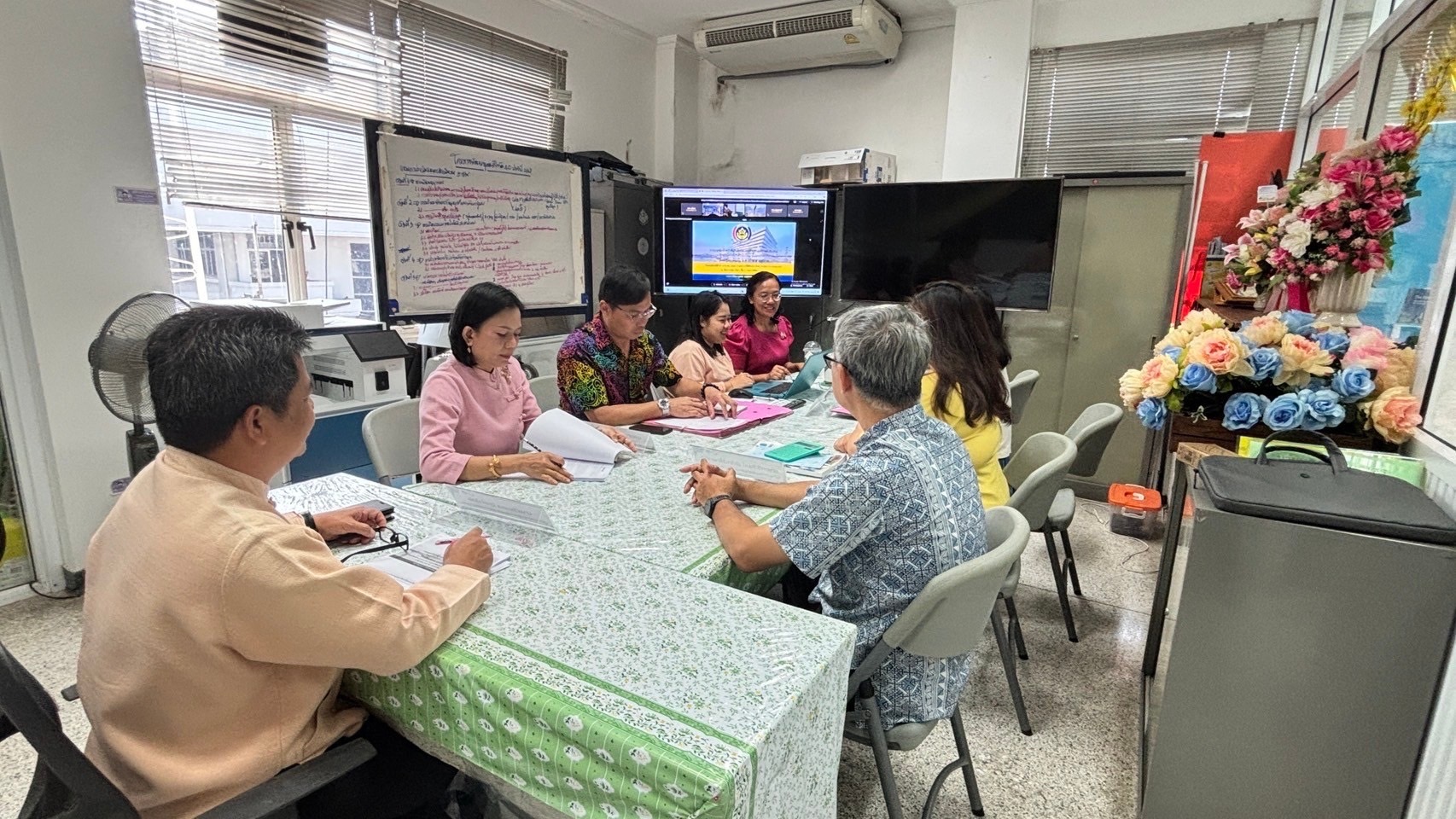 …พช.นครนายก ร่วมประชุมชี้แจงแนวทางการประเมินผลและการบันทึกโครงการ/กิจกรรม ในระบบรายงานผลการบริหารงบประมาณและการบริหารกิจกรรม/โครงการ (BPM) ประจำปีงบประมาณ พ.ศ. 2568 ผ่านระบบ Cisco Webex Meetings