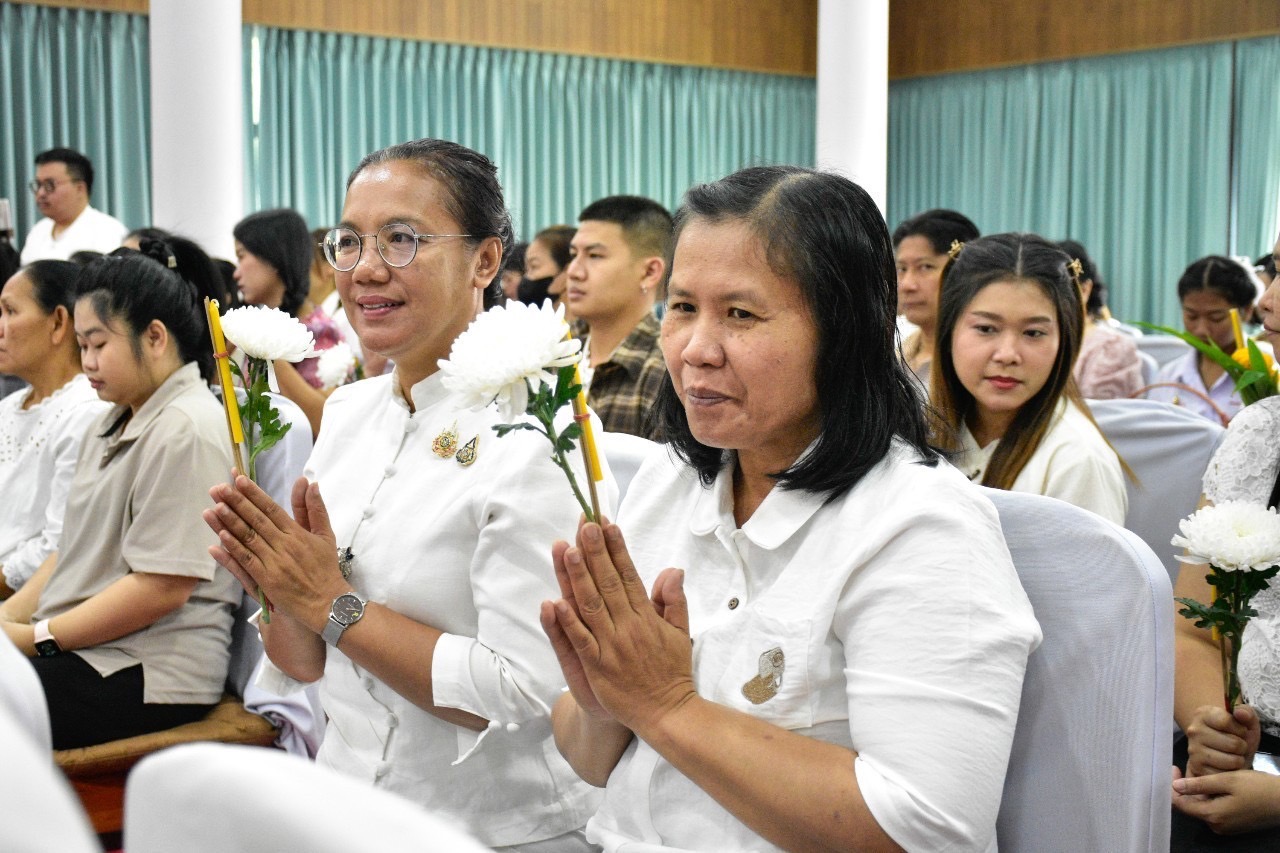 พช.นครนายก : ร่วมกิจกรรมส่งเสริมการเผยแผ่พระพุทธศาสนา ตามมติมหาเถรสมาคม เนื่องในเทศบาลวันสำคัญทางพระพุทธศาสนา (วันมาฆบูชา) และกิจกรรมผู้ว่าฯ พาแต่งกายผ้าไทย หิ้วปิ่นโตเข้าวัด ศรัทธาอิ่มบุญเกื้อหนุนพระพุทธศาสนา รักษาสิ่งแวดล้อม จังหวัดนครนายก ประจำปี 2568