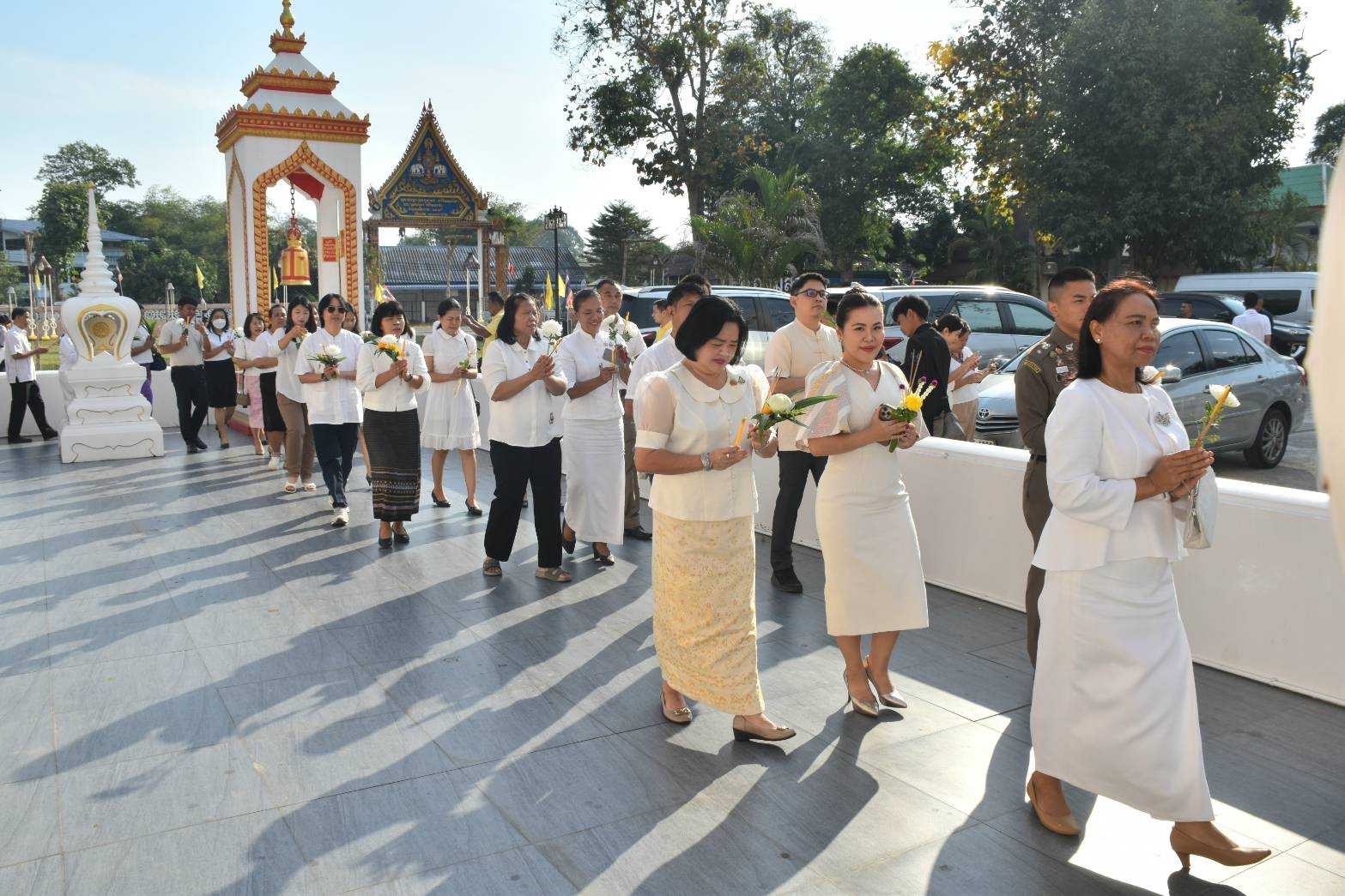 พช.นครนายก : ร่วมกิจกรรมส่งเสริมการเผยแผ่พระพุทธศาสนา ตามมติมหาเถรสมาคม เนื่องในเทศบาลวันสำคัญทางพระพุทธศาสนา (วันมาฆบูชา) และกิจกรรมผู้ว่าฯ พาแต่งกายผ้าไทย หิ้วปิ่นโตเข้าวัด ศรัทธาอิ่มบุญเกื้อหนุนพระพุทธศาสนา รักษาสิ่งแวดล้อม จังหวัดนครนายก ประจำปี 2568