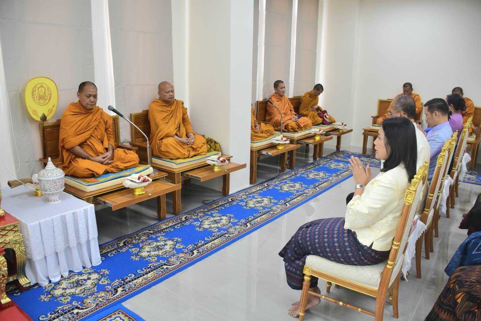 พช.นครนายก ร่วมเป็นเกียรติในพิธีทำบุญอาคารพิธีการศพที่ได้รับพระราชทาน (อาคารหลังใหม่) สำนักงานวัฒนธรรมจังหวัดนครนายก