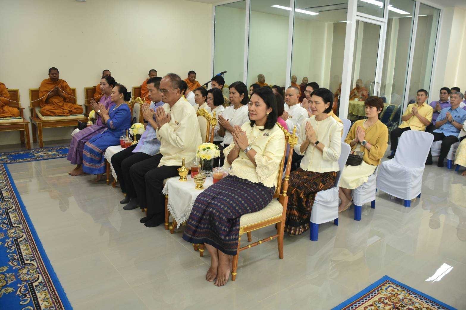 พช.นครนายก ร่วมเป็นเกียรติในพิธีทำบุญอาคารพิธีการศพที่ได้รับพระราชทาน (อาคารหลังใหม่) สำนักงานวัฒนธรรมจังหวัดนครนายก
