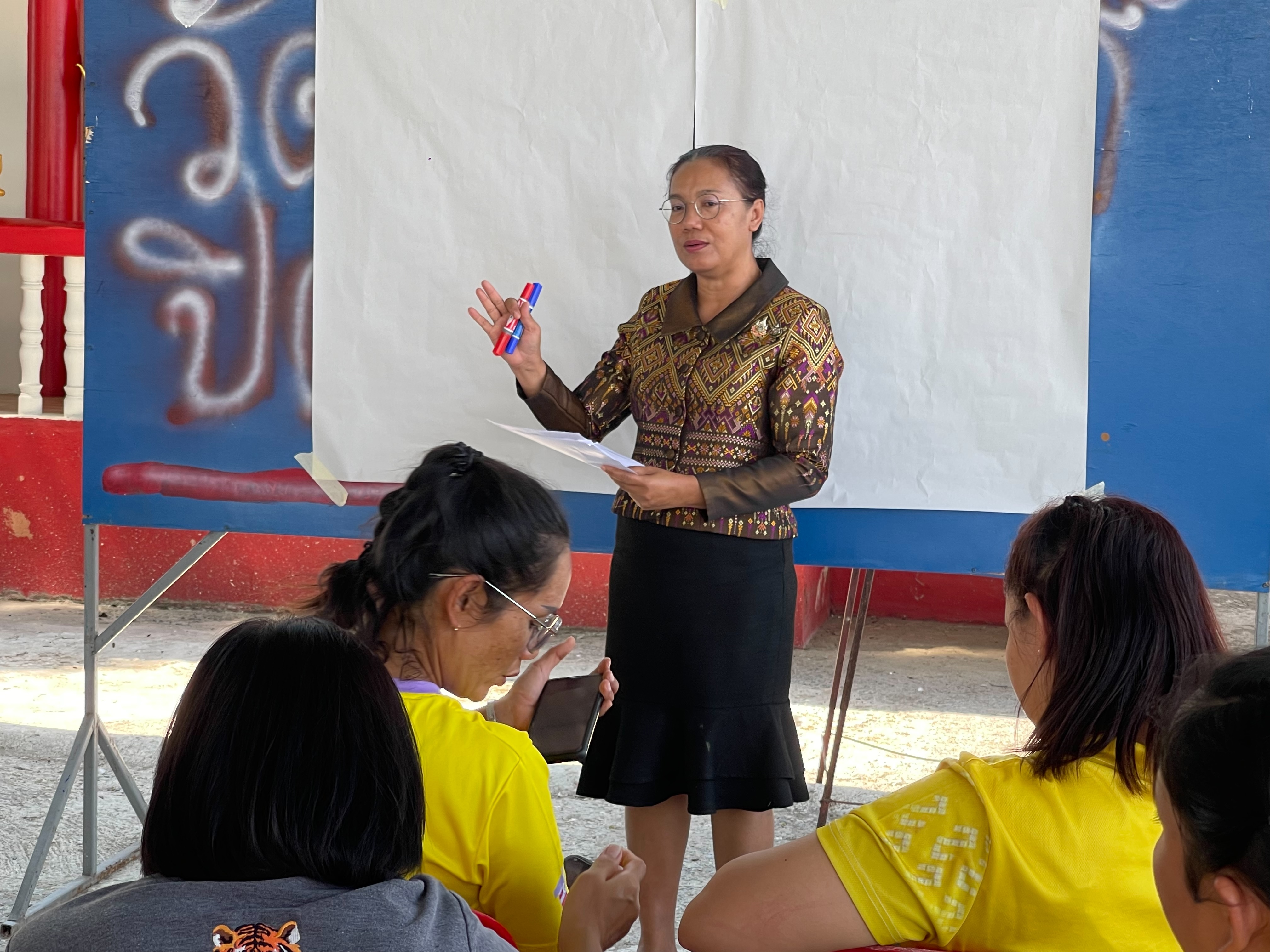 …พช.นครนายก ลงพื้นที่ติดตามเพื่อเตรียมความพร้อมการถอดบทเรียนโครงการการจัดทำสารสนเทศตำบลต้นแบบเพื่อการพัฒนาคุณภาพชีวิต ตำบลบางลูกเสือ อำเภอองครักษ์ จังหวัดนครนายก