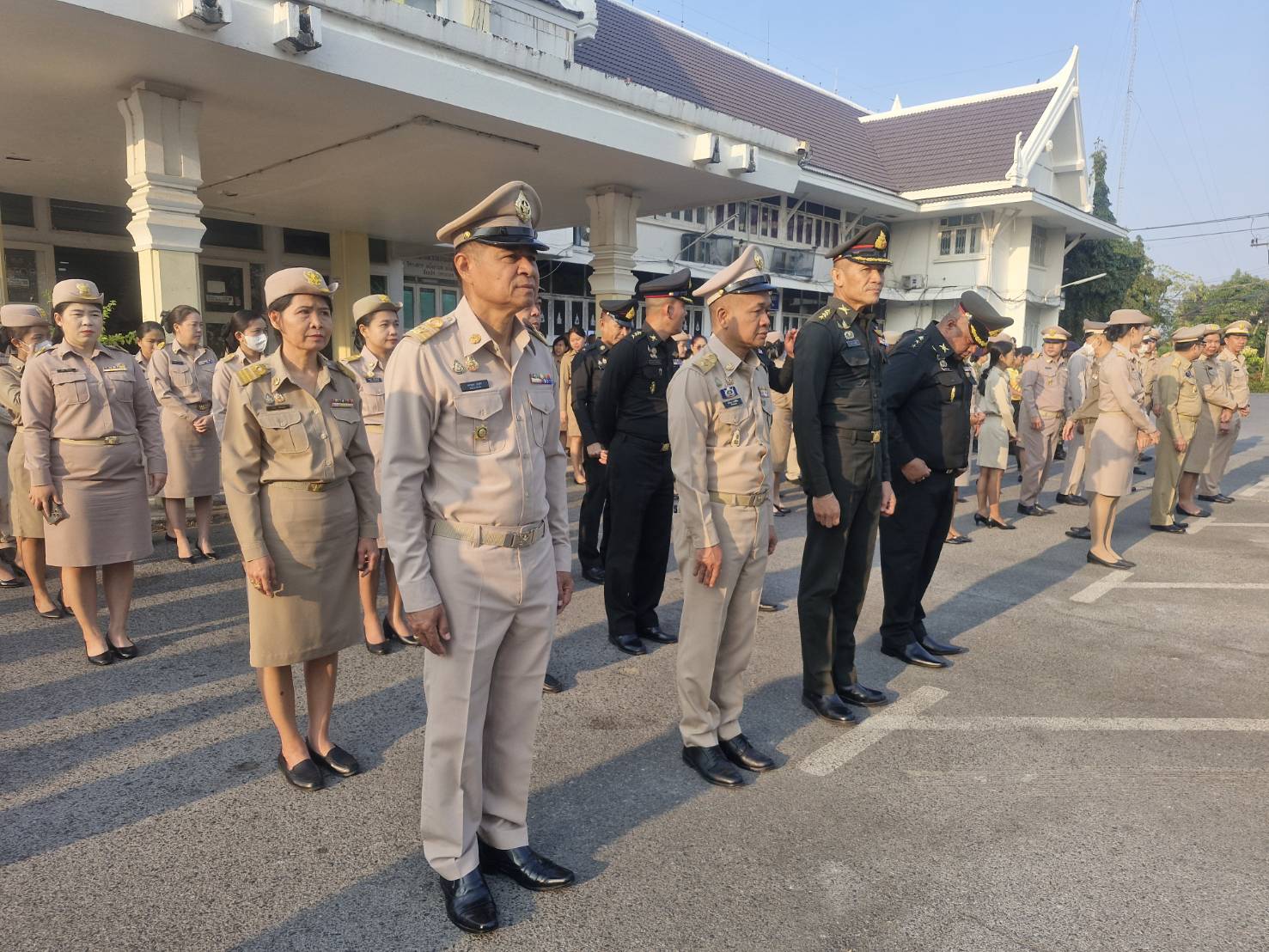 …พช.นครนายก ร่วมกิจกรรมเคารพธงชาติ และร้องเพลงชาติ ประจำเดือนกุมภาพันธ์ 2568