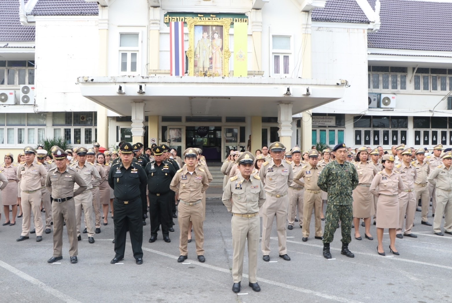 …พช.นครนายก ร่วมกิจกรรมเคารพธงชาติ และร้องเพลงชาติ ประจำเดือนมีนาคม 2568