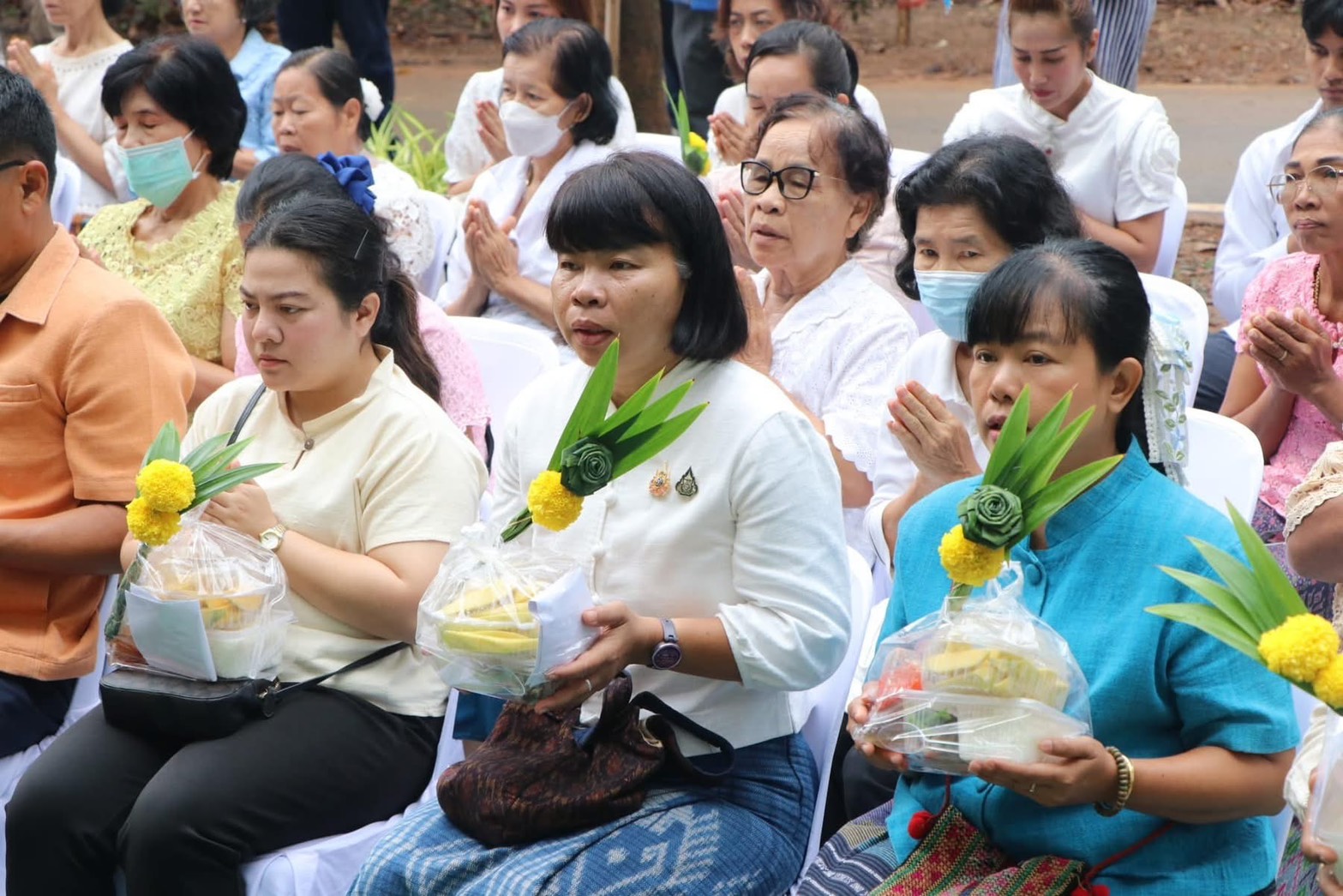 …พช.นครนายก ร่วมงานประเพณีตักบาตรเมืองโบราณดงละคร ครั้งที่ 3 ประจำปี 2568