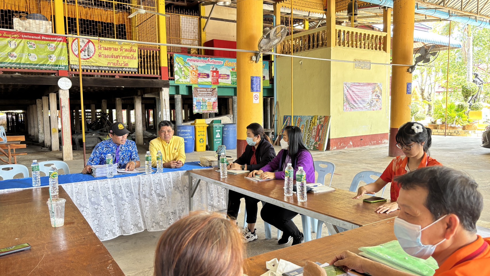 พช.นครนายกร่วมติดตามการดำเนินงานกองทุนหมู่บ้านและชุมชนเมือง พื้นที่ตำบลเกาะหวาย อำเภอปากพลี