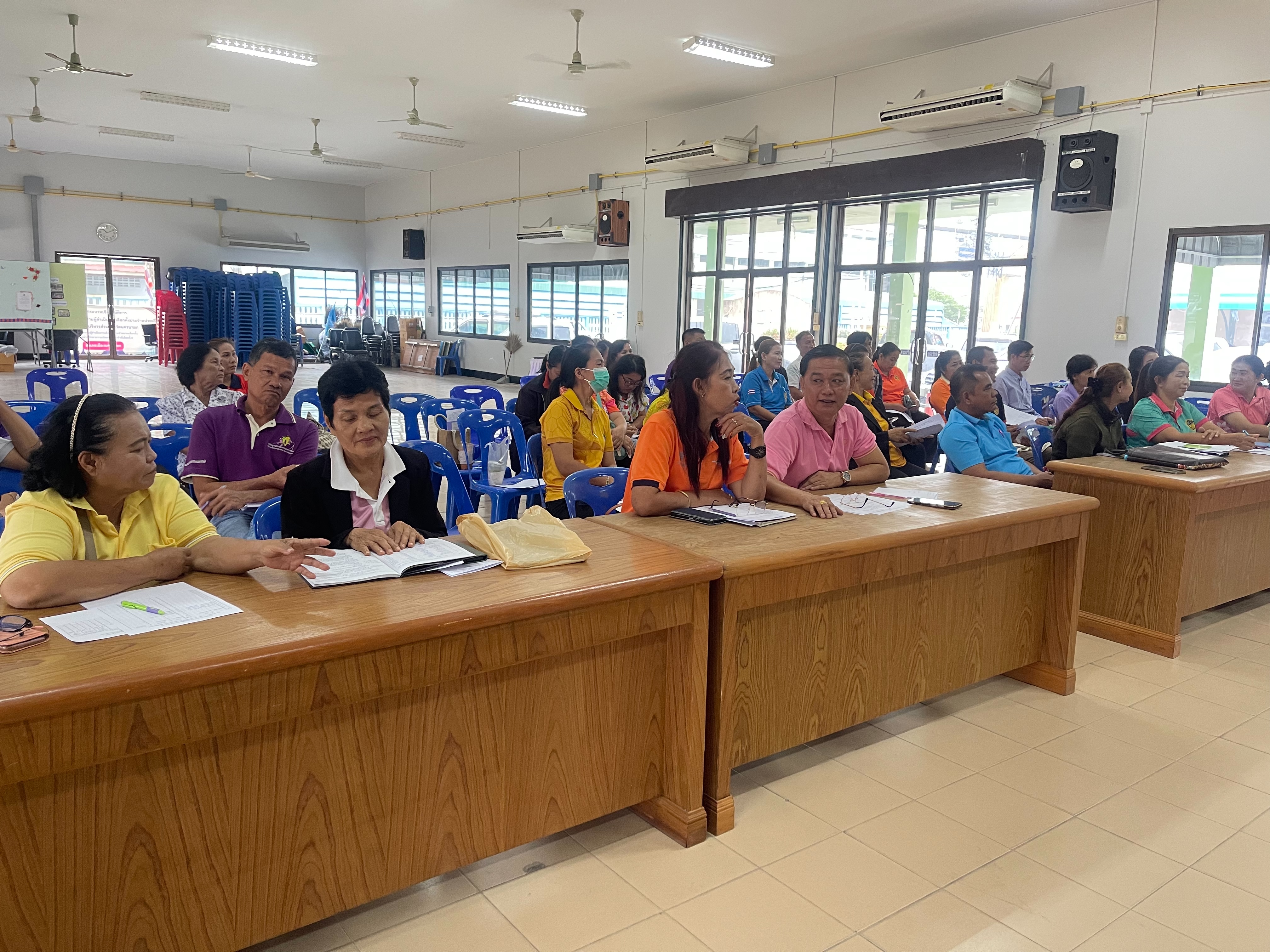 พช.ลงพื้นที่ส่งเสริม สนับสนุน และติดตามการดำเนินงานโครงการแก้ไขปัญหาความยากจน (กข.คจ.) ของอำเภอเมืองนครนายก