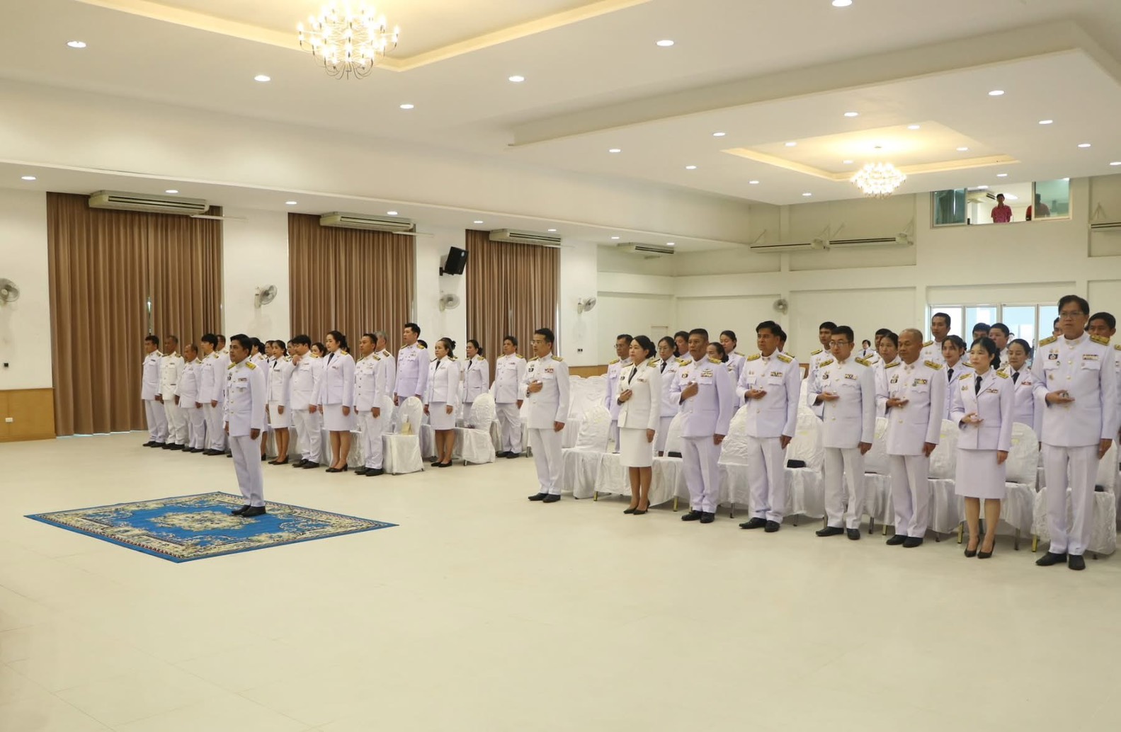 ..พช.นครนายก ร่วมพิธีรับเหรียญที่ระลึกพระราชทานฯ เนื่องในวันข้าราชการพลเรือน และวันคล้ายวันสถาปนากระทรวงมหาดไทย 133 ปี วันที่ 1 เมษายน 2568 จังหวัดนครนายก